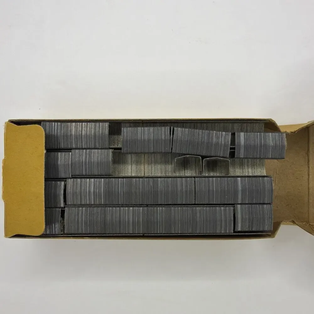 Bostitch Staples B8 Opened Vintage Box Approx 4500 Display Prop Decoration Gift